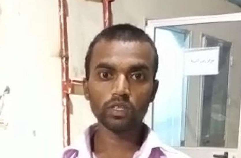 Indian Youth hostage लीबीया में तीन महीने से फंसा है महाराजगंज का युवक, पाकिस्तानी ठेकेदार कर रहा है प्रताड़ित