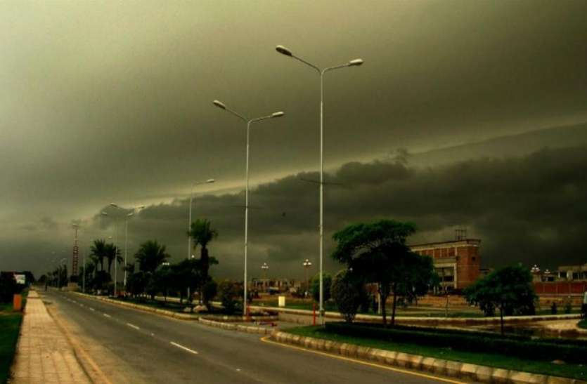 cyclone पाकिस्तान में भी दस्तक देगा चक्रवात 'वायु', सिंध के चार जिलों में अलर्ट जारी