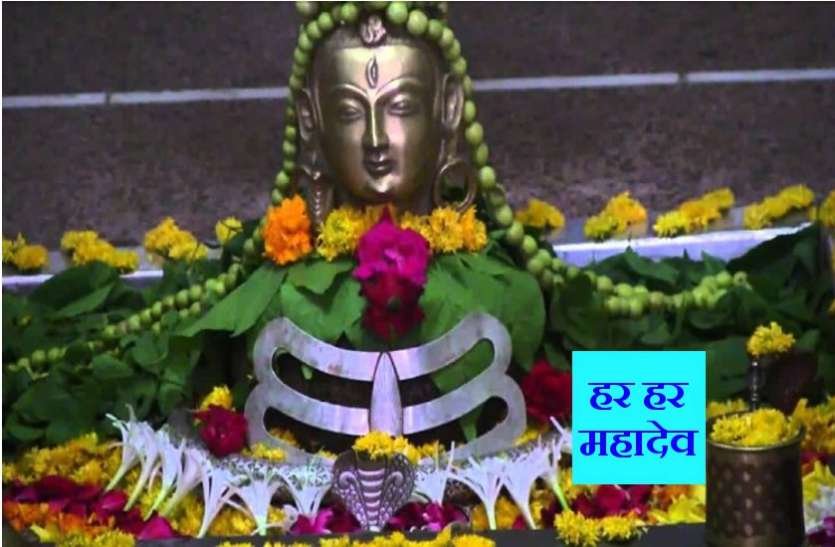pradosh vrat, shiv puja in friday स्त्री सुख, समृद्धि और सौभाग्य के लिए इस शुक्रवार कर लें ये काम