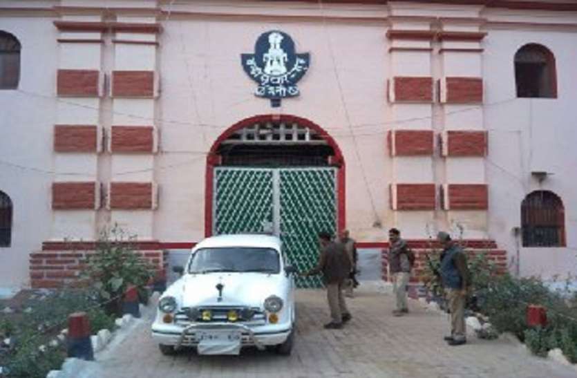 up stf जेल में चल रहे खेल से अब उठेगा पर्दा, एसटीएफ की निगरानी में इन अपराधियों के गुर्गे