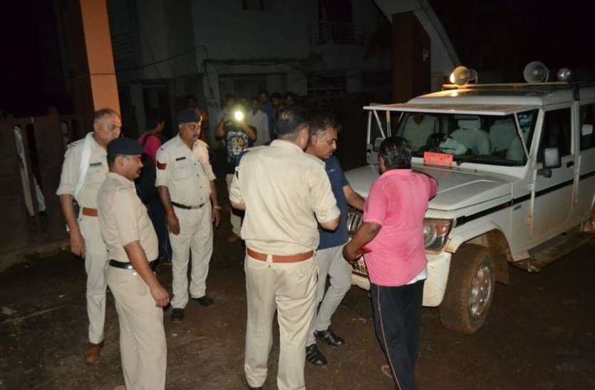30 hours after the robbers not even clue ३० घंटे बाद भी नहीं लगा नकाबपोशों का सुराग, कब छूटेगा खाकी वर्दी से नाकामी का दाग