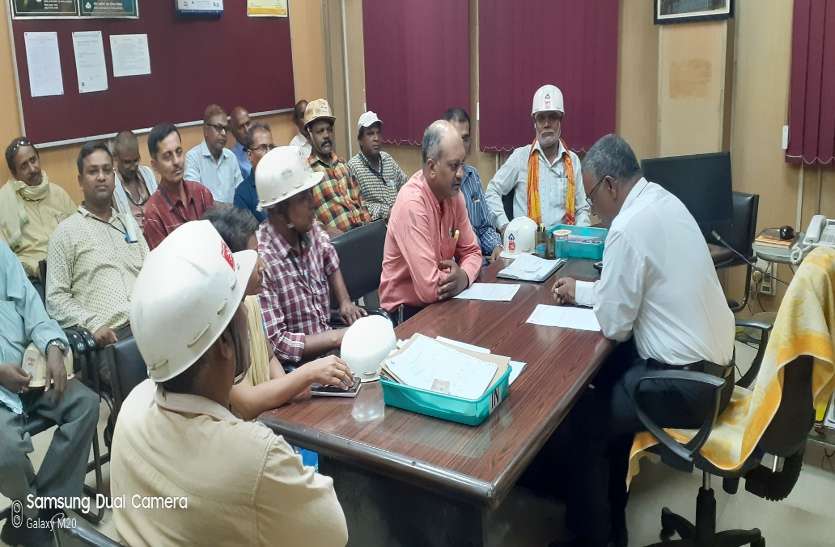 BHILAI .... आग लगने के बाद सीटू ने बीएसपी प्रबंधन को चेताया
