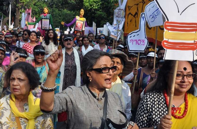 Kolkata West Bengal क्यों फिल्मकार अपर्णा सेन ने ममता को दी डॉक्टरों से माफी मांगने की नसीहत