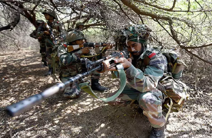 pulwama कश्मीर: पुलवामा में सुरक्षाबलों के हाथ बड़ी कामयाबी, मुठभेड़ में मार गिराए 2 आतंकी