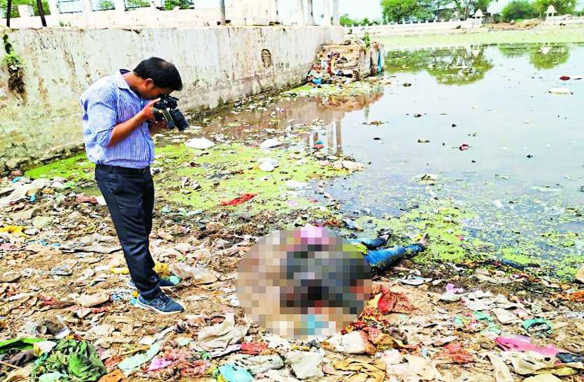 man commuted suicide in gwalior घरवालों ने पूछा कहां जा रहे हो? वो बोला- मरने, युवक ने की आत्महत्या