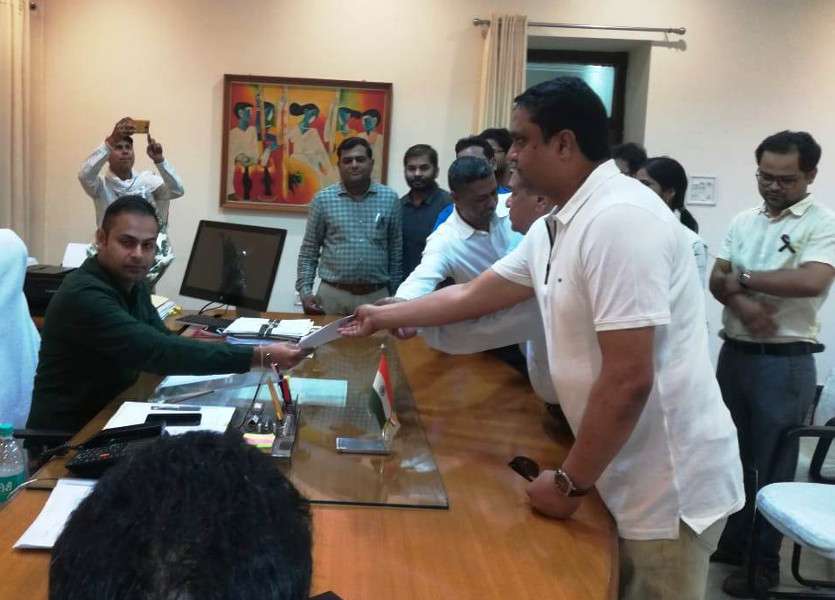 Senior doctor's meet Collector