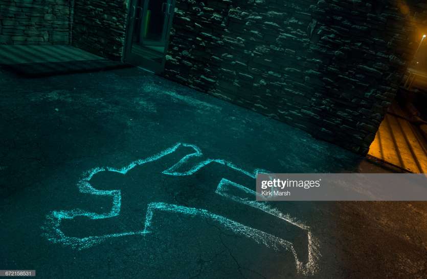 Old women murder मिर्जापुर में बुजुर्ग महिला की लाठी डंडे से पीट- पीटकर हत्या