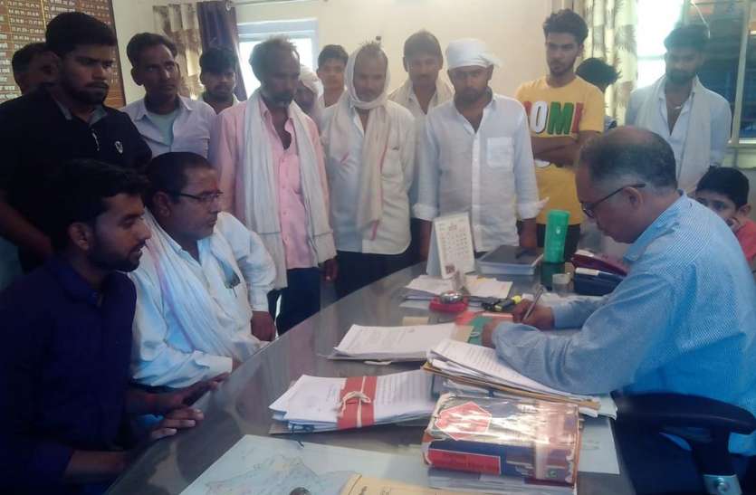 hindaun karauli news 17 दिन बाद भी नहीं लगा अपहृत किशोरी का सुराग