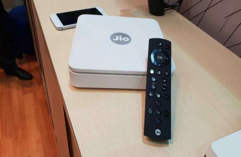 jio Jio GigaFiber: 4,500 रुपये VS 2,500 रुपये प्लान, जानें कौन सा है बेहतर