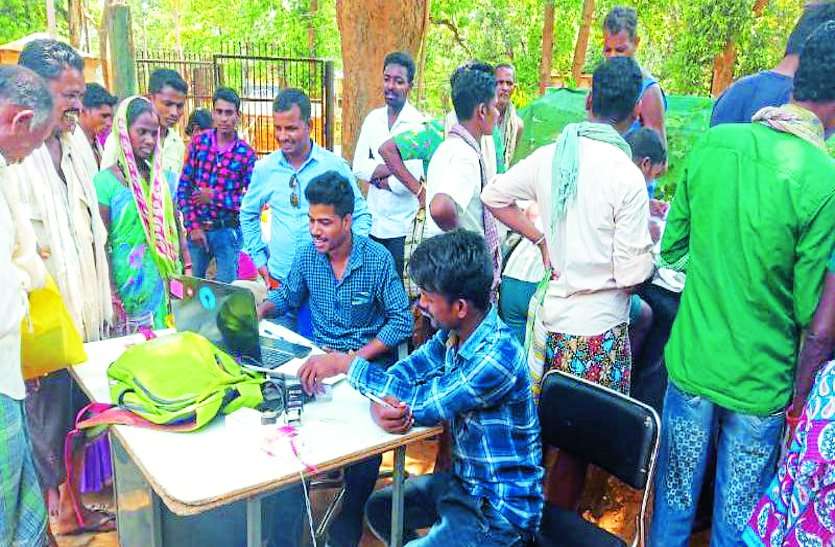 Medicine पुलिस निभा रही खाद्य विभाग, बैंक, अस्पताल का अहम रोल, जानिए ग्रामीणों को कैसे मिल रहा लाभ