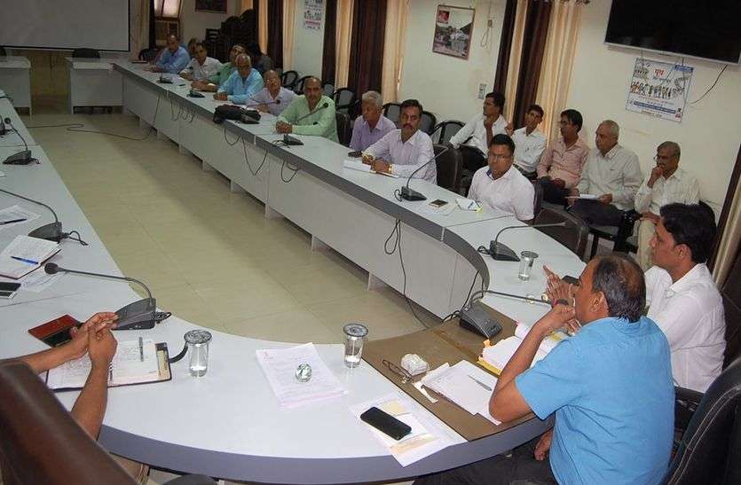 jalore#raniwad विधिक योजनाओं से अधिकाधिक लोगों को लाभ देने का आह्वान