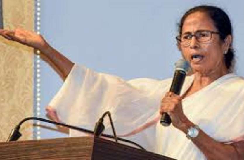 KOlkata West Bengal ममता का तुगलकी बयान! बंगाल में रहना है तो बांग्ला बोलना होगा