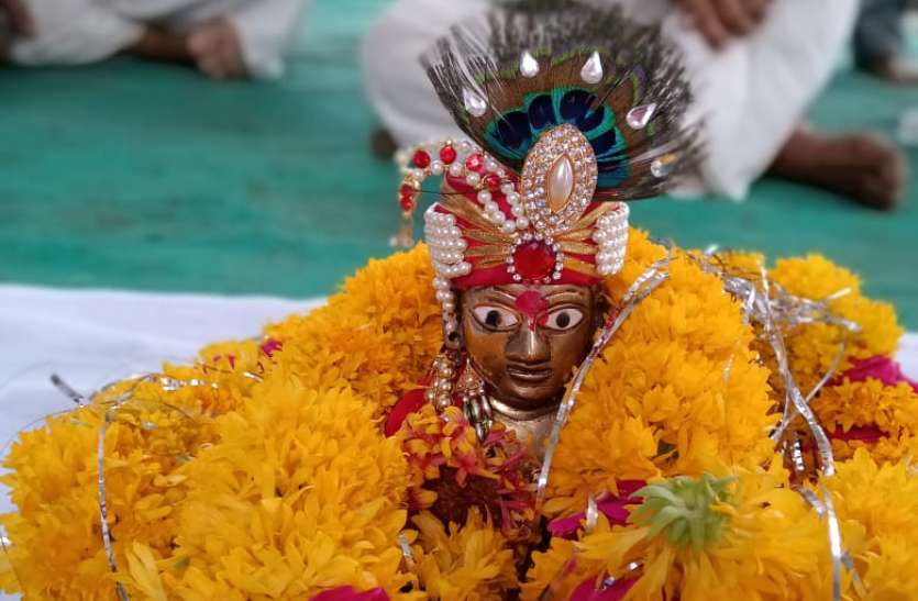 shri krishna निर्जला एकादशी पर निकली राम रेवाड़ी , आधी रात को गूंजे