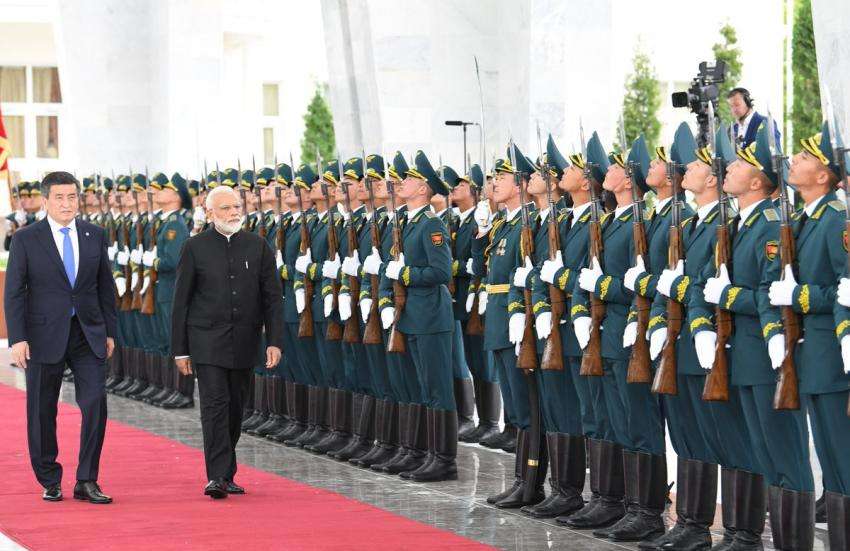 SCO में PM नरेंद्र मोदी