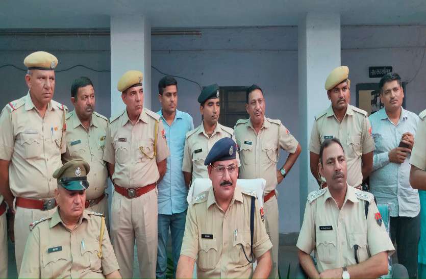 Police उषा बजाज हत्याकांड में पुलिस ने किया खुलासा, एक आरोपी को किया गिरफ्तार, पेशे से मार्बल मिस्त्री है आरोपी, बजाज के घर था आना जाना