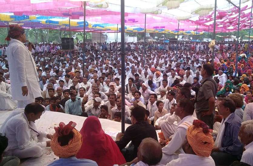 ramesh meena mla mobile number जैरदा सिद्ध बाबा मेले में पहुंचे मंत्री रमेश मीना, कलाकारों ने प्रस्तुत की धार्मिक रचनाएं