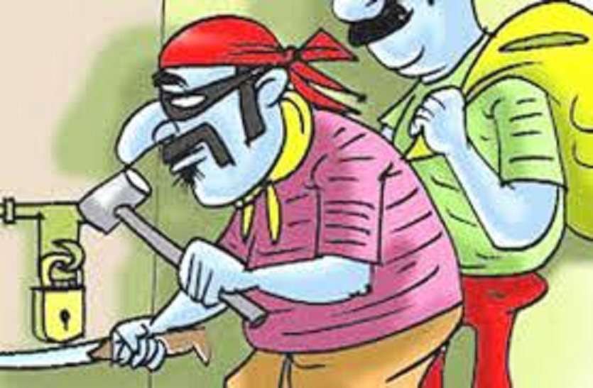 neighbor-turned-out-to-be-accused-of-robbery-in-a-desert-house पड़ोसी ही निकला सूने मकान में चोरी का अभियुक्त, एक अन्य साथी की मदद से वारदात को दिया था अंजाम