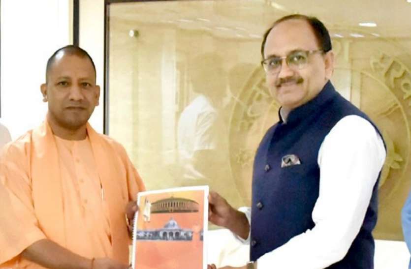 yogi adityanath योगी के मंत्री का मरीजों के लिए बड़ा फैसला, अब इलाज के लिए नहीं ढोने पड़ेंगे पुराने पर्चे