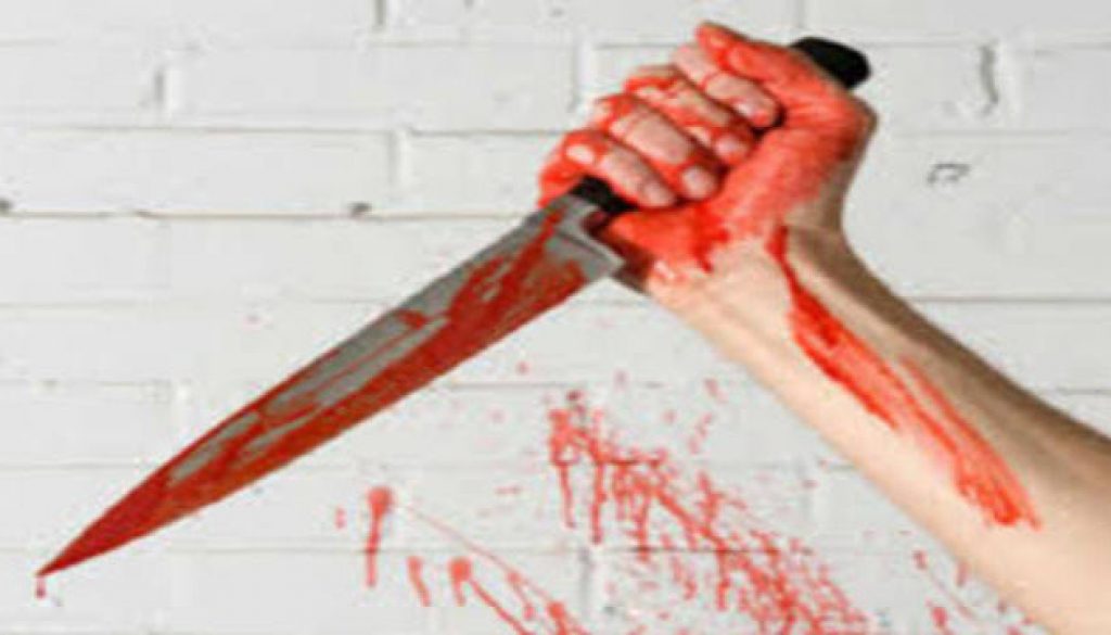 attack पति करता था पत्नी के चरित्र पर संदेह चाकू की कर दी हत्या