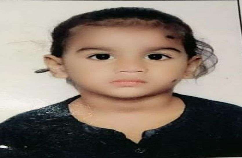 Death a child in water tank दो दिन से लापता बेटे को ढंूढ रहे थे परिजन, यहां मिला... शव