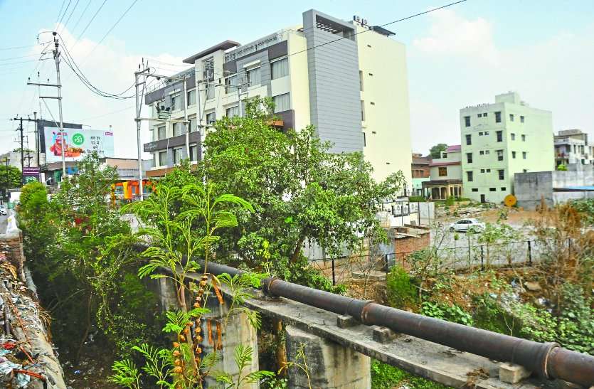 encroachment free drive over murar river in gwalior