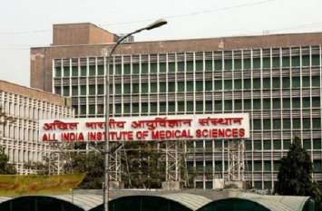 Workers and Guard clash in AIIMS gorakhpur, destroyed office equipment निर्माणाधीन एम्स बना जंग-ए-मैदान, गार्ड व मजदूरों में जमकर मारपीट, टाइम आफिस को मजदूरों ने किया तहस नहस