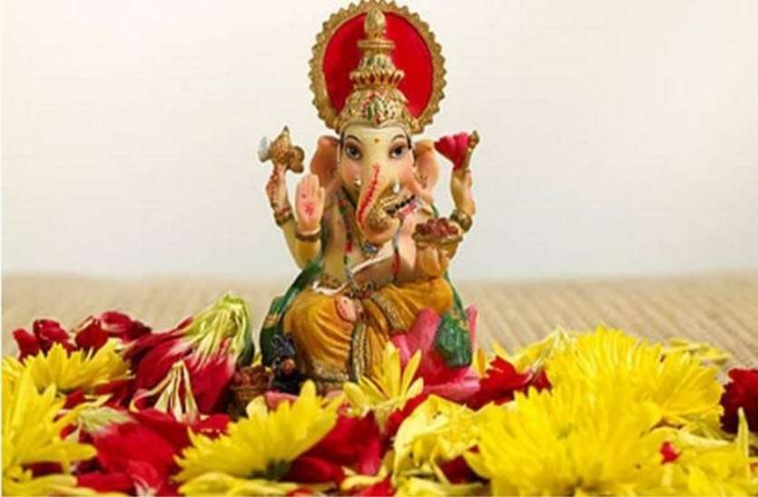 ganesh ji भगवान गणेश जी से करें धन प्राप्ति की कामना, इन दुर्लभ मंत्रों का करें जप