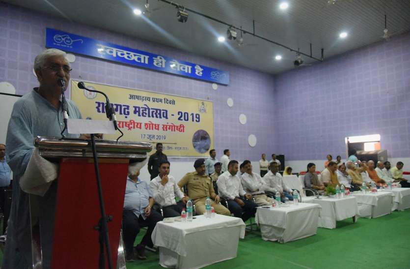 Chhattisgarh Unique story स्वास्थ्य मंत्री टीएस बोले- महाकवि कालिदास ने यहां की थी मेघदूतम् की रचना, विश्व की है प्राचीनतम नाट्यशाला