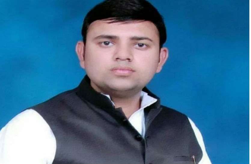 saurabh sharma Big News: पूर्व एमएलसी मुकुल उपाध्याय के सगे साढू की हत्या, प्रॉपर्टी के विवाद में भाई ने सिर में रॉड मारकर उतारा मौत के घाट