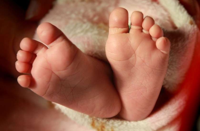 china women kidnaps baby
