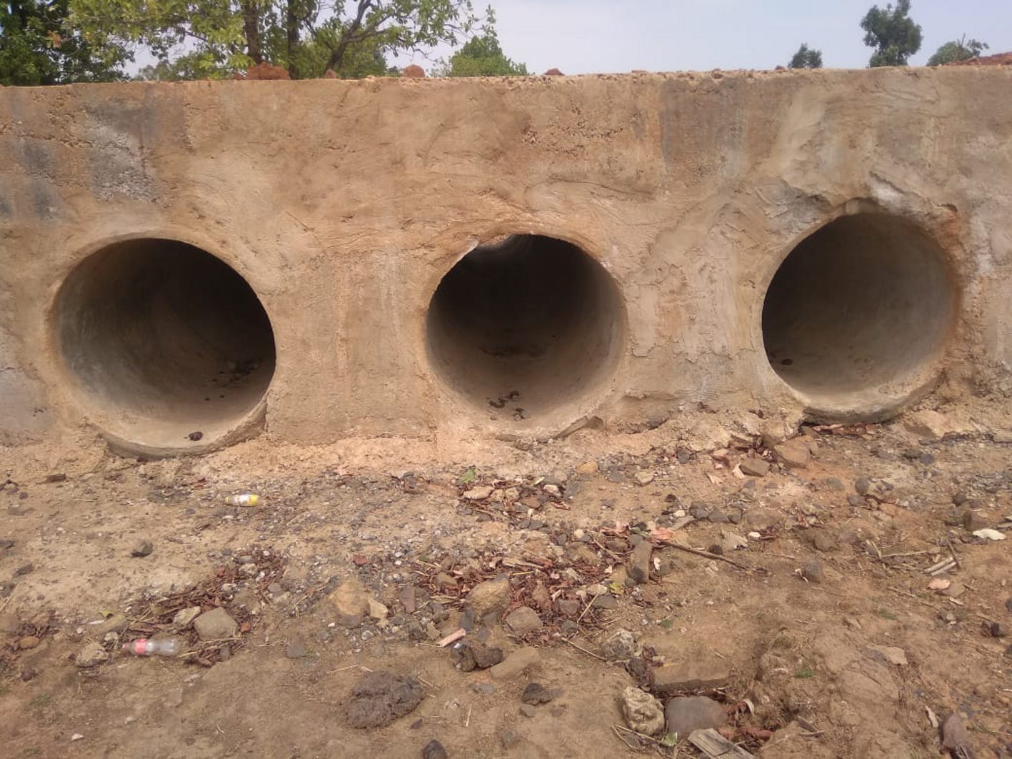 Negligence in construction of culverts, responsible silence पुलिया निर्माण में लापरवाही, जिम्मेदार मौन