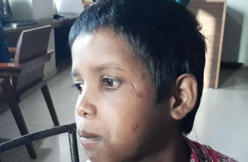 child became labor, tortured by the shopkeeper पढ़िए बारह साल के उस बच्चे की कहानी जिसे गांव का एक आदमी उठा ले गया था और फिर...
