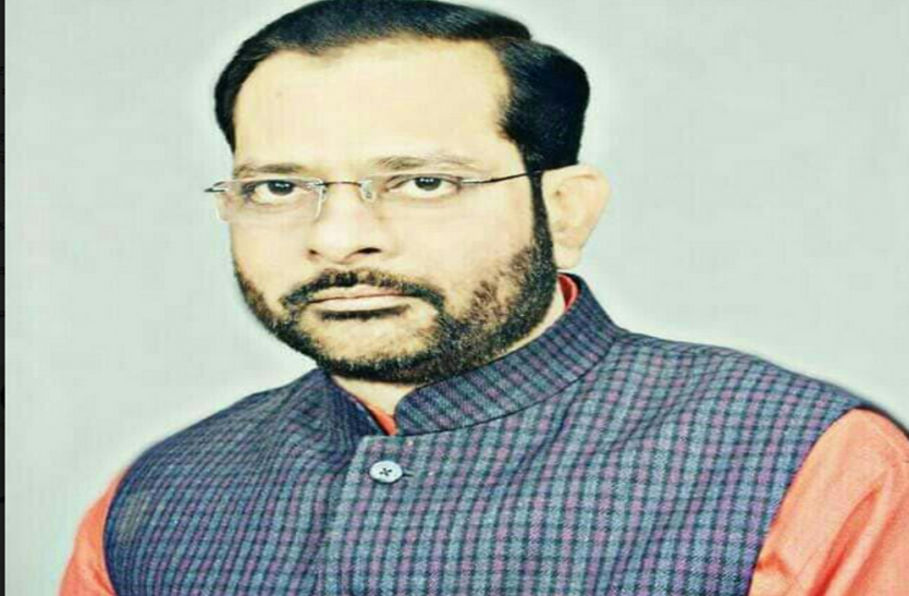 lucknow डूंडा में व्याप्त भ्रष्टाचार की 5 टीमें करेंगे जांच, एक पटल पर कई वर्षों से तैनात कर्मचारी हटेंगे