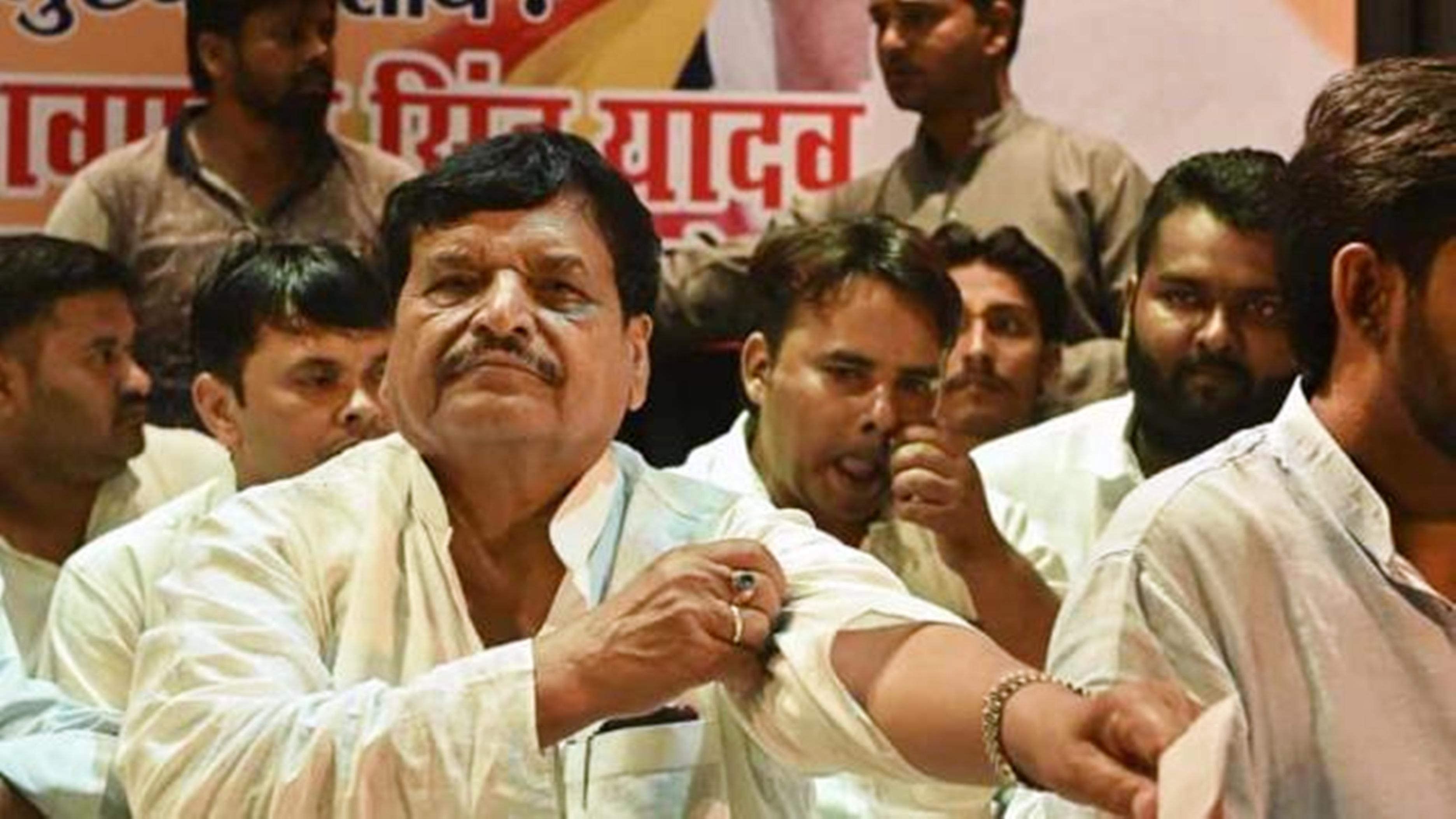 shivpal singh yadav life story in up hindi news इस वजह दिल्ली के बजाए यूपी में डटे रहे शिवपाल