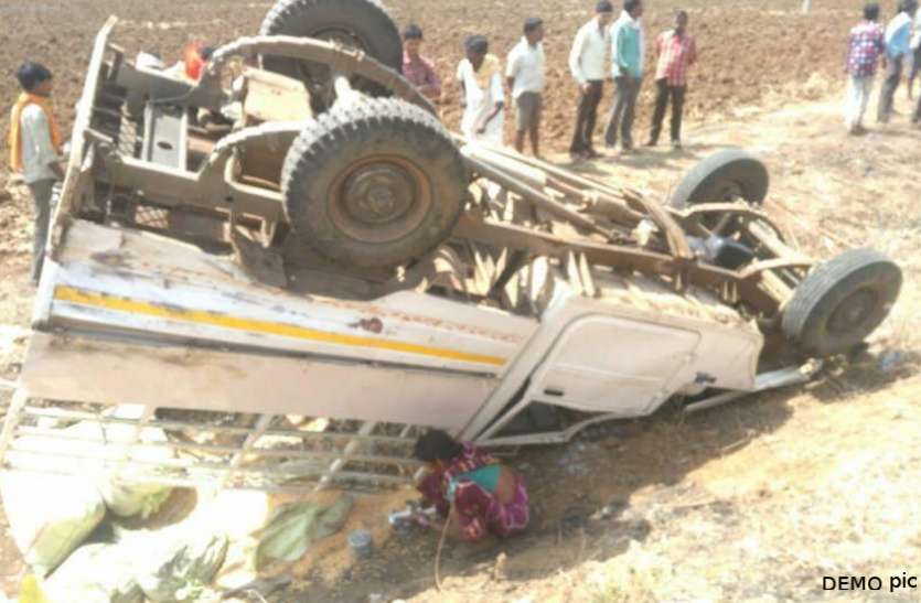 road accident शादी से लौटते समय बारातियों के साथ हो गया दर्दनाक हादसा, पसर गया मातम