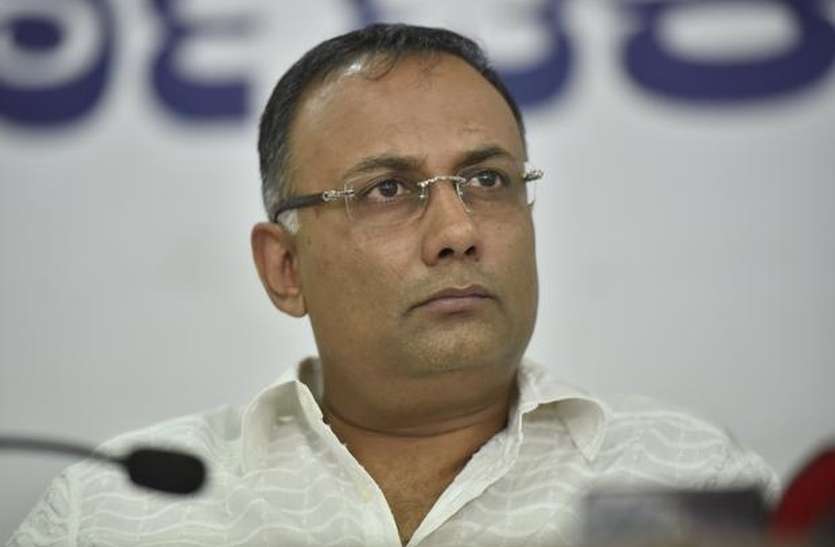 KPCC Karnataka Politics : कर्नाटक प्रदेश कांग्रेस समिति भंग