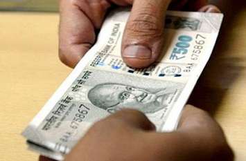 Rajasthan ACB arrests govt officer for taking bribe राशन डीलरों से 40 हजार की रिश्वत लेते जिला रसद अधिकारी गिरफ्तार
