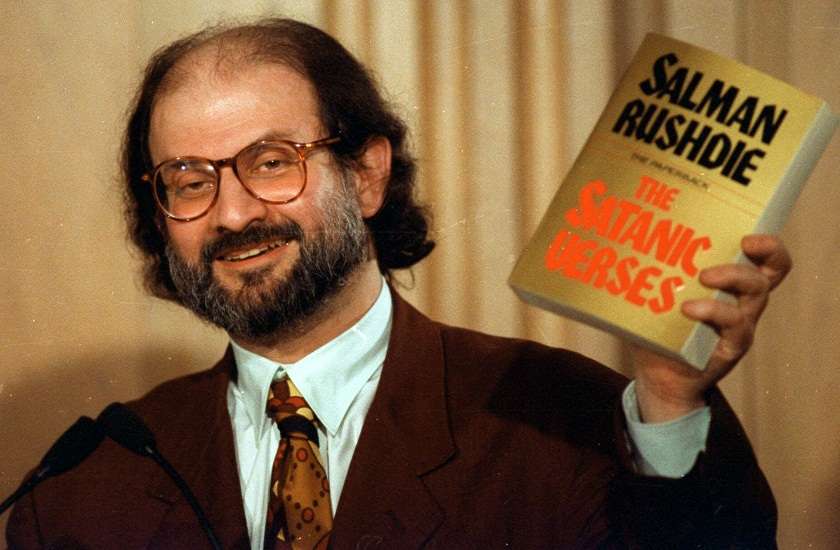writer salman rushdie birthday why novel satanic verses ban in india |  विश्व प्रसिद्ध लेखक Salman Rushdie के भारत आने पर क्यों है पाबंदी, उनकी इस  किताब से शुरू हुआ बवाल |