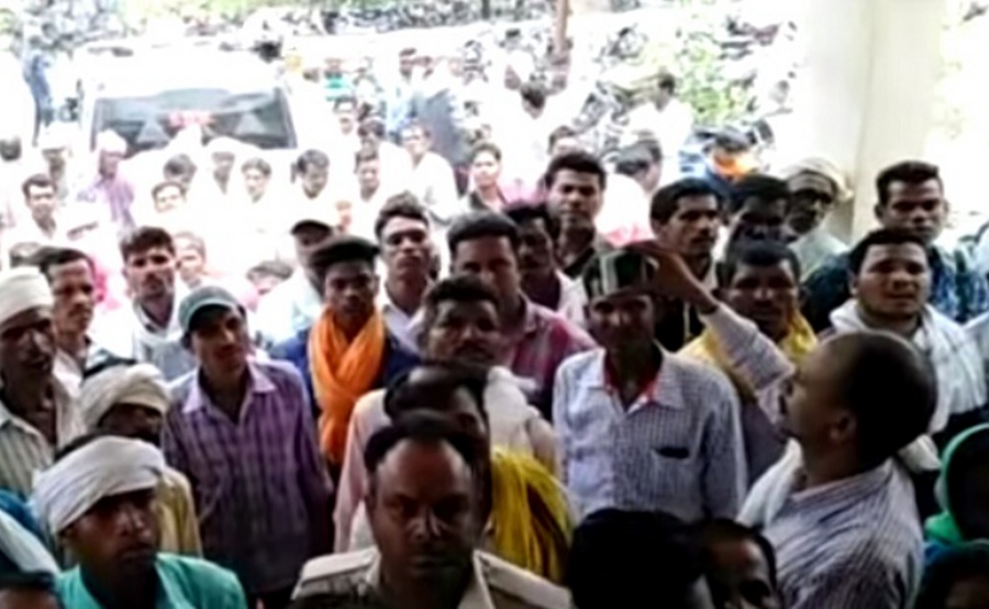 100 sells maize in 1000 100 मक्का बेच रहे 1000 में
