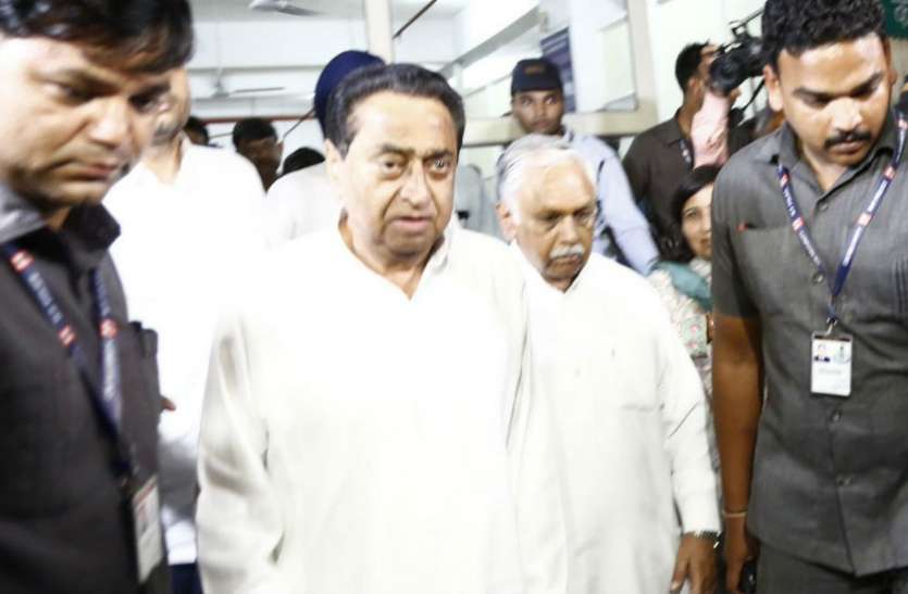 kamal nath सरकारी अस्पताल में हुई सीएम कमलनाथ के ऊंगली की सर्जरी, दिल्ली एम्स के डॉक्टरों की निगरानी में हुआ इलाज