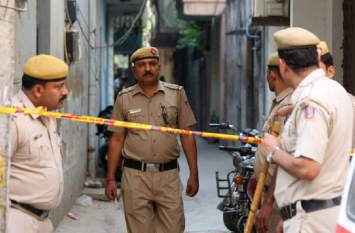 Triple Murders in Delhi: A couple killed in Vasant Enclave दिल्ली: वसंत एंक्लेव में ट्रिपल मर्डर, बुजुर्ग दंपति और नौकरानी की बेरहमी से हत्या