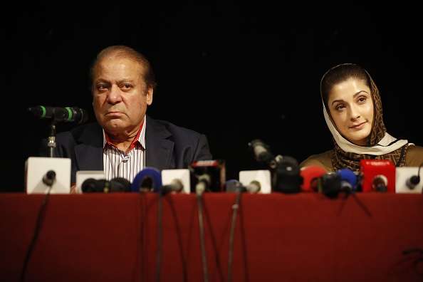 Nawaz Sharif With Daughter