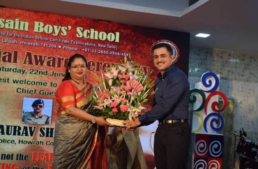 kolkata SPECIAL AWARD CEREMONY: अग्रसेन ब्वायज स्कूल के मेधावी छात्रों को नवाजा