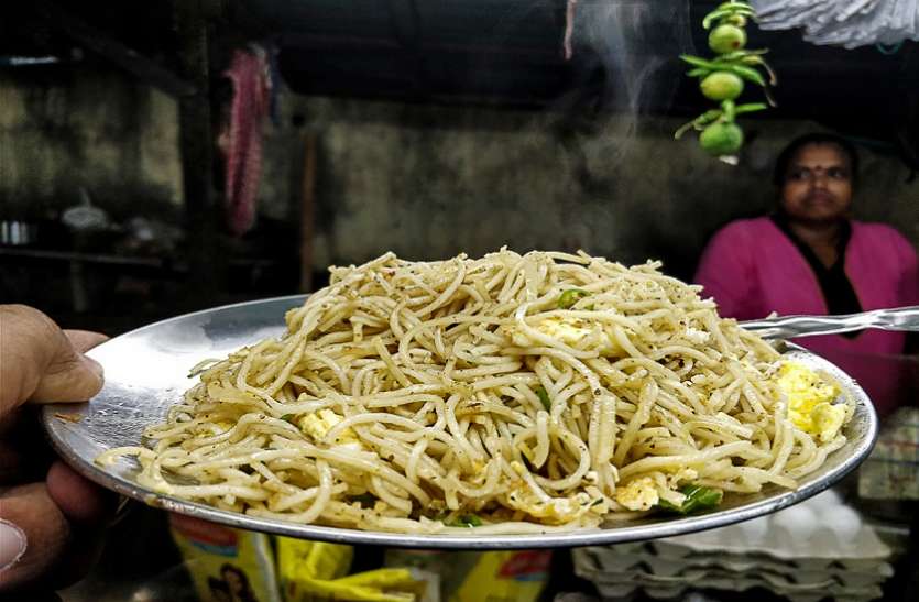 haryana 3 year old lungs damaged after eating roadside Chow mein चाउमीन खाते ही बच्चे का शरीर पड़ने लगा काला, ऑपरेशन के दौरान फटे फेफड़े देख डॉक्टर रह गए हैरान