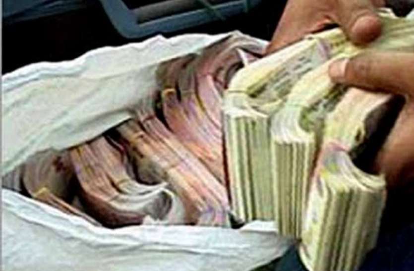 3 Hawala Businessmen Arrested With Huge Amount Of Rs 53 Lakh - 3 ...