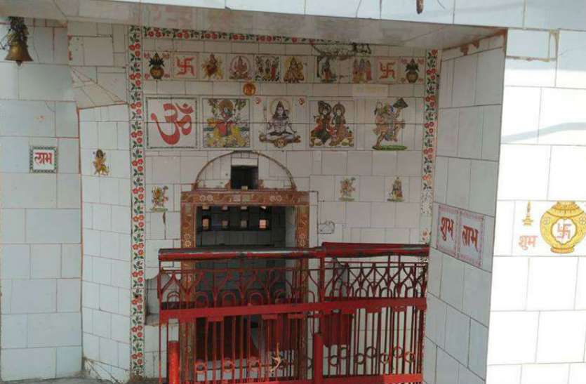 pilua mahaveer mandir यहां आज भी राम नाम की माला जप रहे हनुमान, लेते हैं सांस, खाते हैं प्रसाद