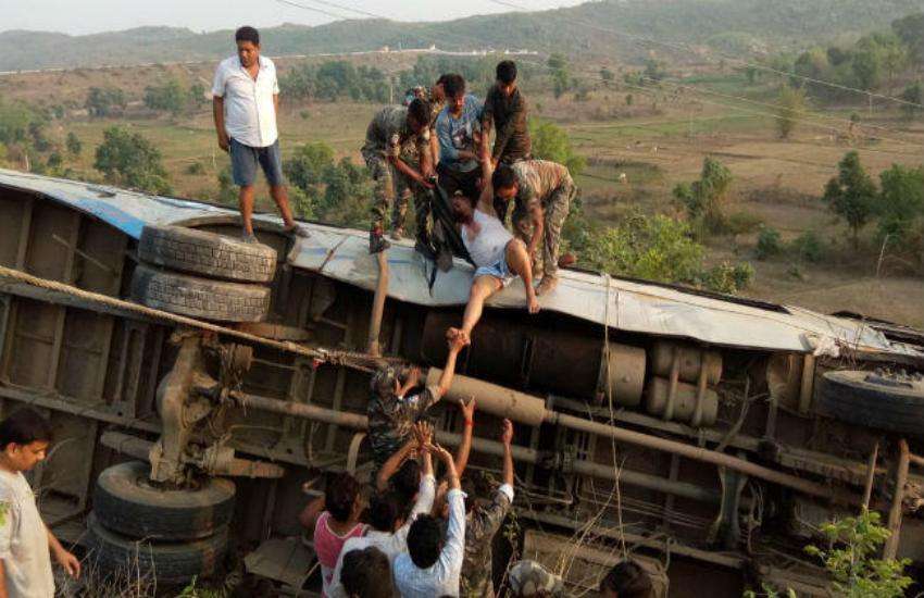 Garhwa bus accident