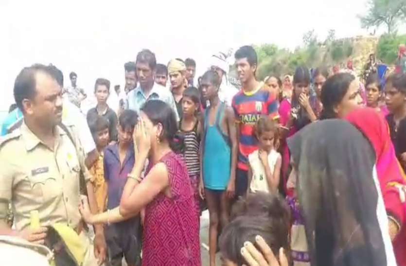 Drown in Ganga नहाने गयीं दो लड़कियां गंगा में डूबीं, एक दिन बाद ही परिवार में थी शादी