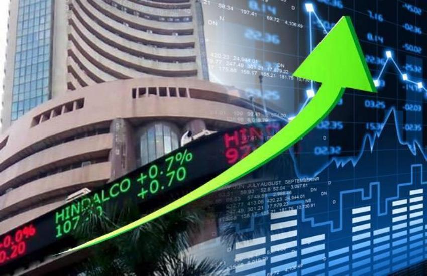 Market picks up on the rise in banking shares, Sensex close to 51000