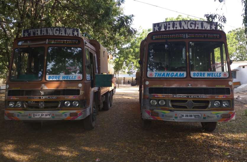 Entry of unhealthy heavy vehicles in the restricted area प्रतिबंधित क्षेत्र में बेरोकटोक भारी वाहन कर रहे प्रवेश, नगरवासियों पर मंडरा रहा मौत का साया